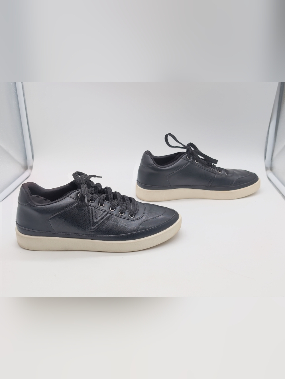Vionic Emery Sz 9 Black Leather Low-Top Sneakers with White Sole - Picture 6 of 8